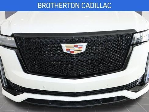 Certified 2024 Cadillac Escalade Sport Platinum w/ Heavy-Duty Trailer Package image 13