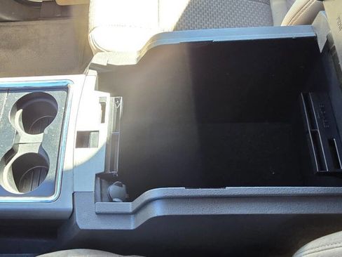 Used 2015 Ford F250 XLT w/ XLT Value Package image 14