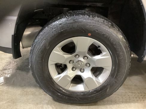 Certified 2023 RAM 1500 Big Horn AWD/4WD image 10