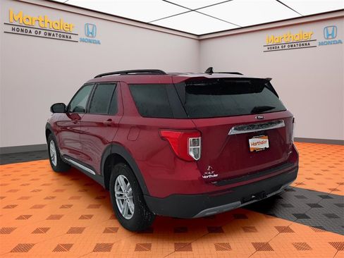 Used 2021 Ford Explorer XLT w/ Equipment Group 202A image 3