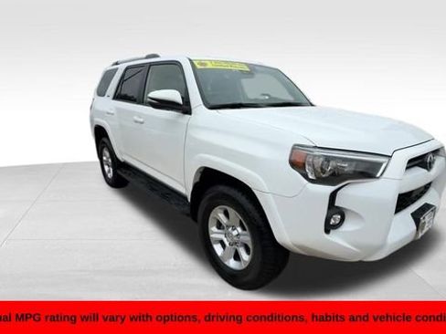Used 2024 Toyota 4Runner SR5 Premium image 8