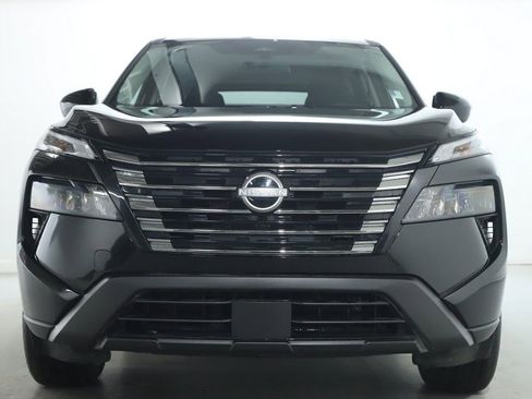 Certified 2026 Nissan Rogue SV image 6