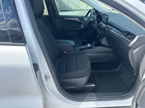 Certified 2025 Ford Escape Active FWD image 15