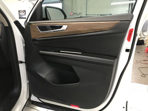 Used 2024 Volkswagen Atlas SE image 13