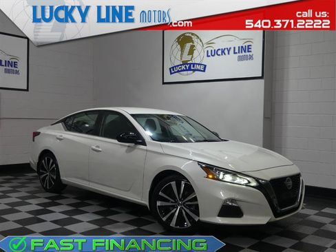 Used 2020 Nissan Altima 2.5 SR image 1