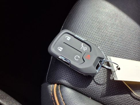 Used 2022 GMC Terrain AT4 w/ Infotainment Package II image 16