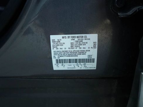 Used 2021 Ford Explorer Limited w/ Equipment Group 301A image 38