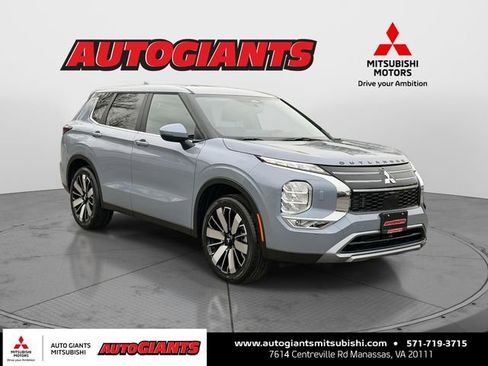 New 2026 Mitsubishi Outlander SE image 1