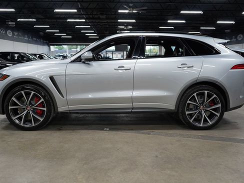 Used 2019 Jaguar F-PACE SVR AWD/4WD image 2