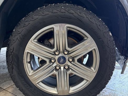 Used 2019 Ford F150 XLT w/ Equipment Group 302A Luxury image 6