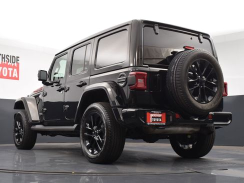 Used 2021 Jeep Wrangler Unlimited Sahara image 31