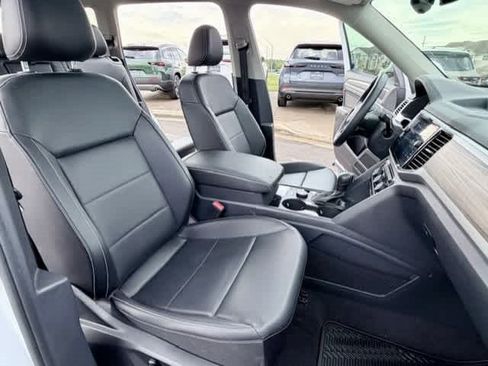 Used 2023 Volkswagen Atlas SEL AWD/4WD image 21