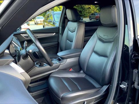 Used 2022 Cadillac XT5 Luxury image 13