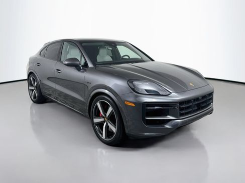 Certified 2024 Porsche Cayenne S AWD/4WD image 7