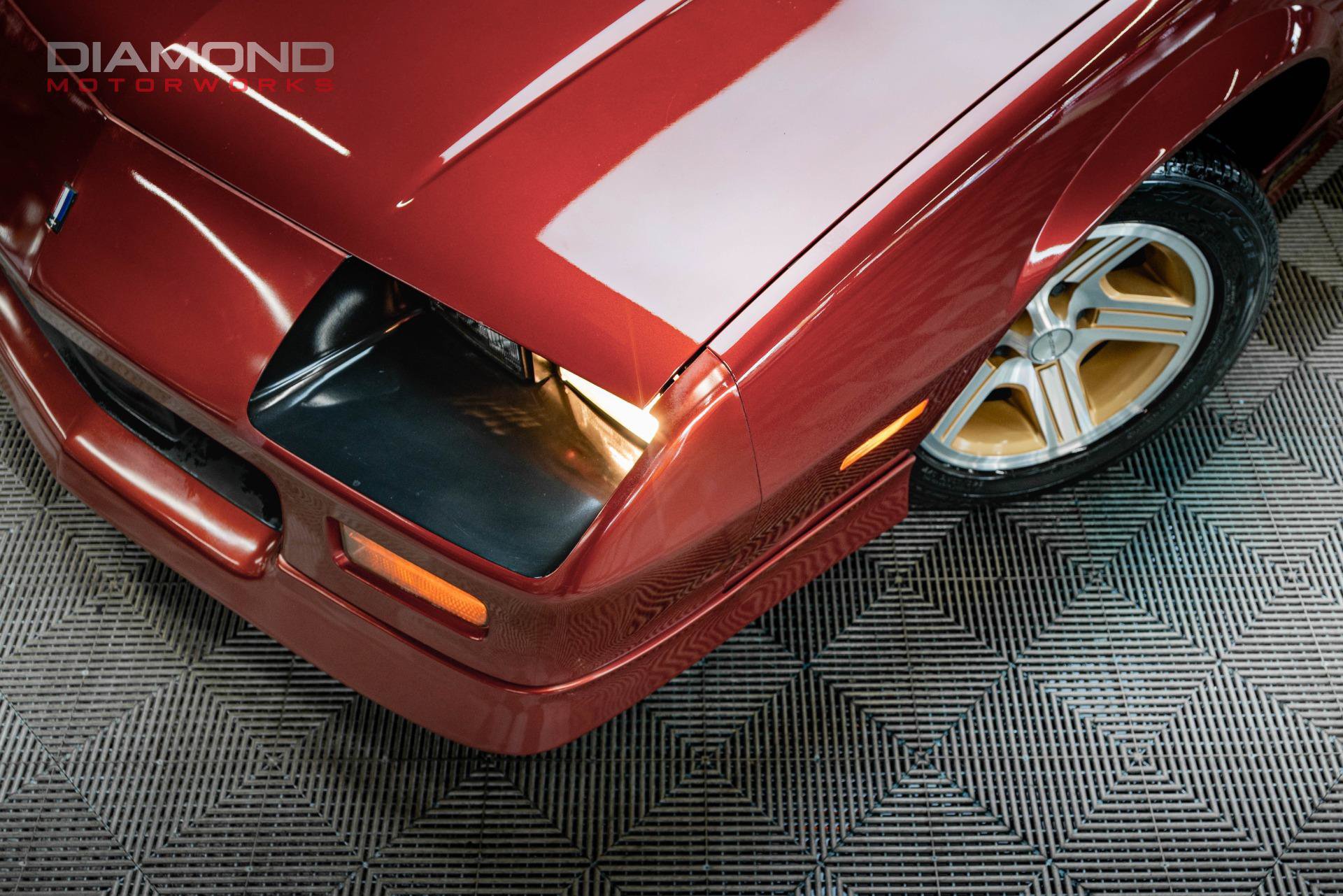 Used 1989 Chevrolet Camaro IROC-Z RWD image 3
