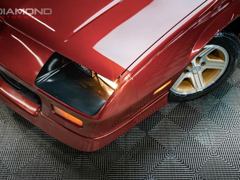 Used 1989 Chevrolet Camaro IROC-Z RWD image 3