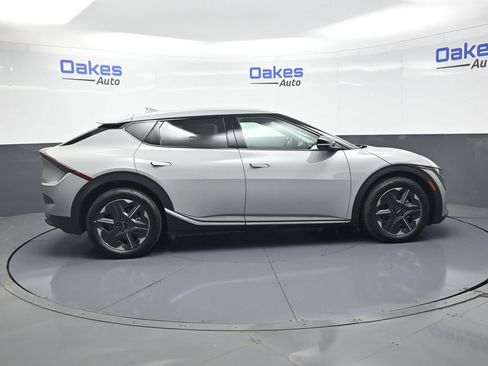 New 2026 Kia EV6 Light RWD image 8