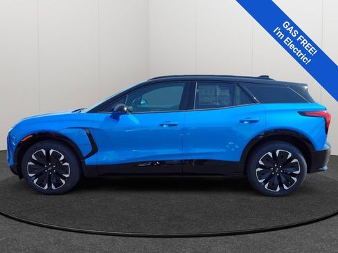 New 2025 Chevrolet Blazer EV RS image 2