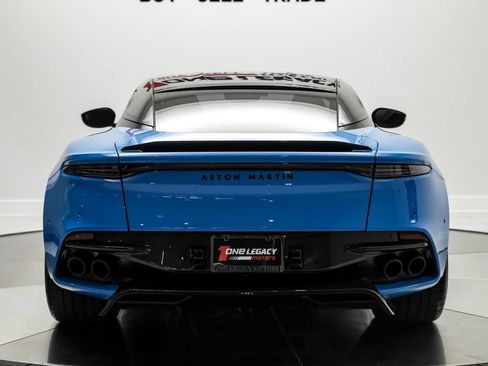 Used 2022 Aston Martin DBS Superleggera RWD image 10