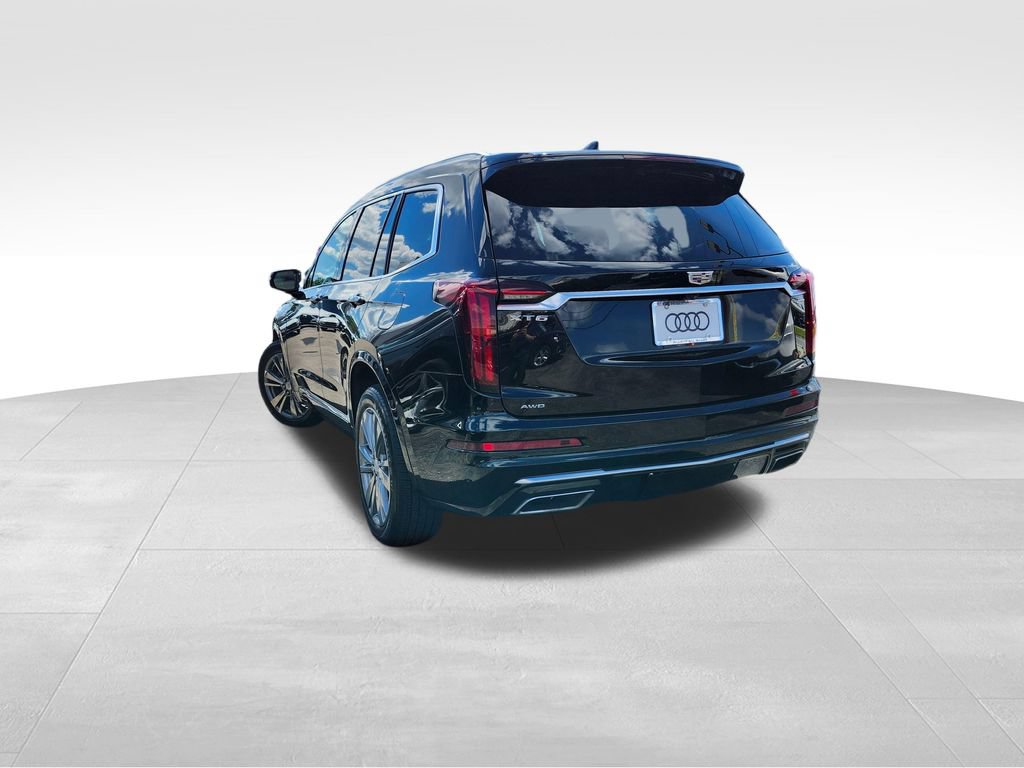 Used 2024 Cadillac XT6 Premium Luxury AWD/4WD image 4