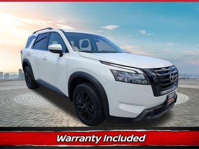 Certified 2025 Nissan Pathfinder SV