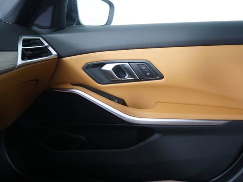 New 2026 BMW 330i xDrive Sedan w/ Premium Package image 23