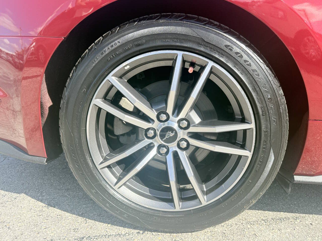Used 2017 Ford Mustang Premium RWD image 22