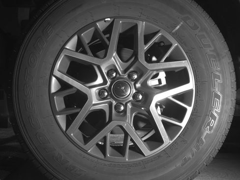 Used 2025 Jeep Wrangler Sahara image 12