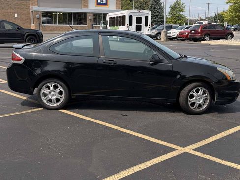 Used 2009 Ford Focus SE FWD image 9