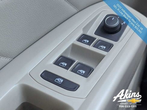 Used 2023 Volkswagen Atlas SEL R-Line AWD/4WD image 26