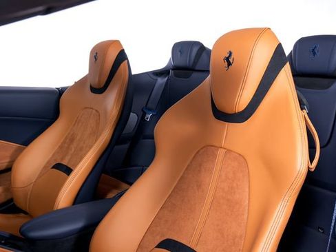 Certified 2026 Ferrari Roma Spider RWD image 21