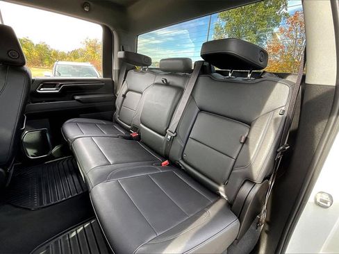 Used 2024 Chevrolet Silverado 2500 LTZ image 30