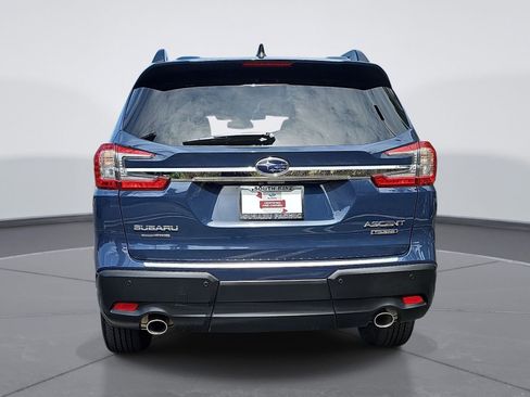 Used 2023 Subaru Ascent Touring AWD/4WD image 4