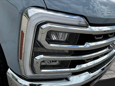 Used 2025 Ford F350 King Ranch w/ Chrome Package AWD/4WD image 13