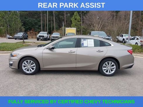 Used 2025 Chevrolet Malibu LT image 9