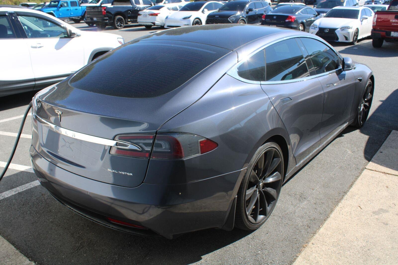 Used 2020 Tesla Model S Long Range Plus AWD/4WD image 3