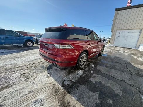 Used 2025 Lincoln Aviator AWD w/ Jet Appearance Package image 6