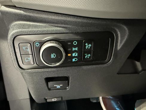 Used 2023 Ford Bronco Badlands image 35