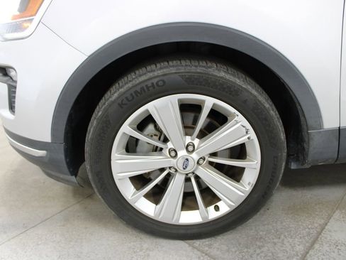 Used 2019 Ford Explorer Limited w/ Class III Trailer Tow Package image 37
