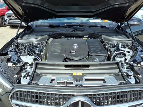 Used 2026 Mercedes-Benz GLC 300 4MATIC image 8
