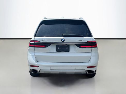 Used 2023 BMW X7 xDrive40i w/ Executive Package AWD/4WD image 4