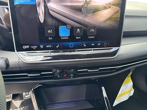 New 2026 Volkswagen GTI SE FWD image 24