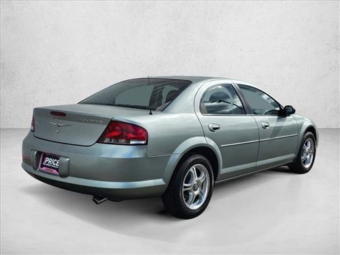 Used 2005 Chrysler Sebring Touring FWD image 5