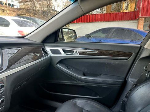 Used 2016 Hyundai Genesis 3.8 w/ Option Group 02 image 32