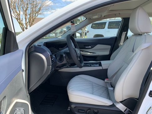 New 2026 Nissan Sentra SL w/ Floor Mat Package image 23