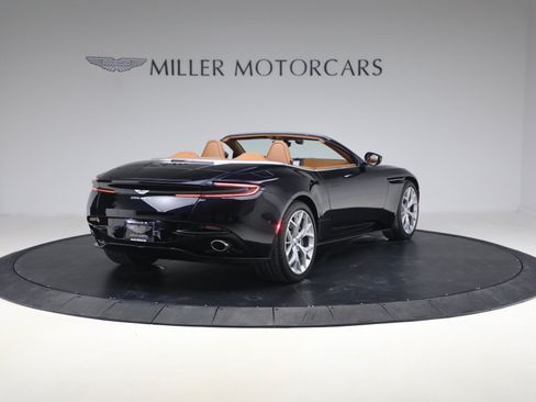Used 2019 Aston Martin DB11 Volante RWD image 7