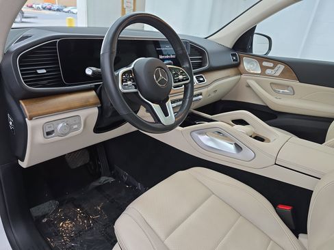 Certified 2022 Mercedes-Benz GLE 350 4MATIC w/ Premium Package image 16