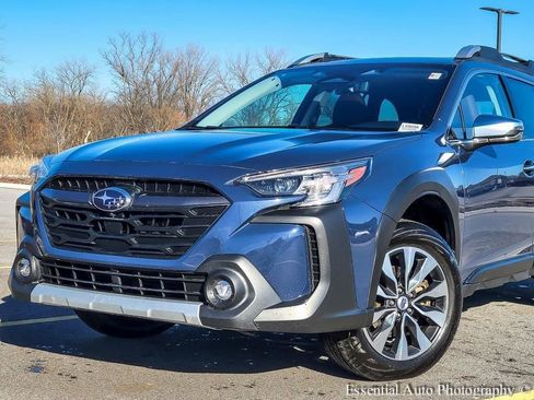 Used 2023 Subaru Outback Touring AWD/4WD image 2