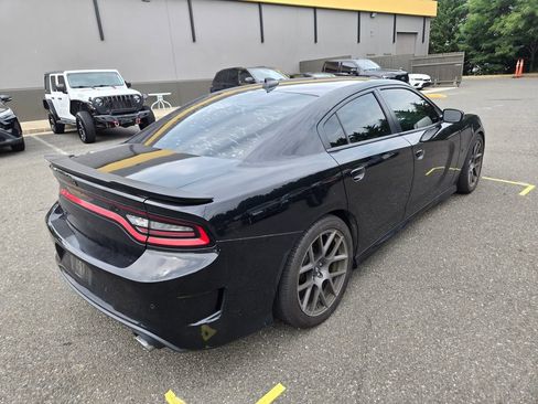 Used 2018 Dodge Charger R/T Scat Pack RWD image 7