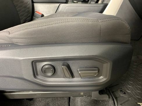 Used 2022 Toyota Tundra SR5 AWD/4WD image 21